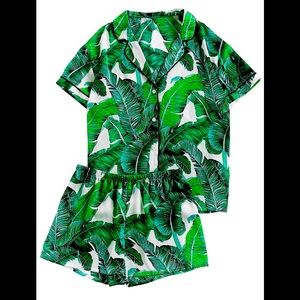 NWOT✨Palm Leaf Pajama 2 Piece Set